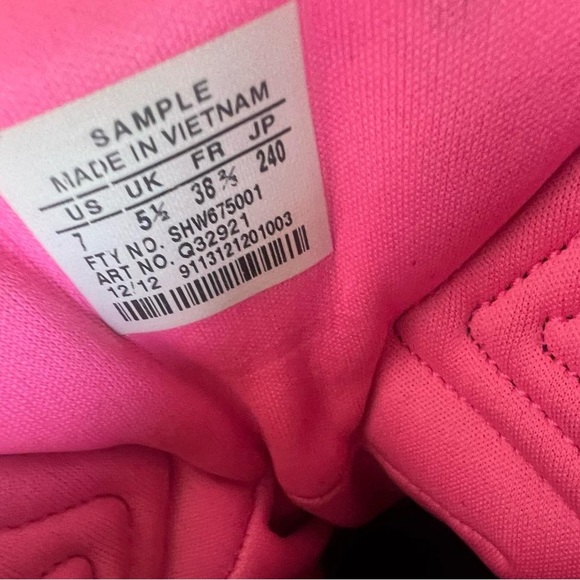 Adidas Purple and Pink Sneakers with Gold Accents - Picture 9 of 9